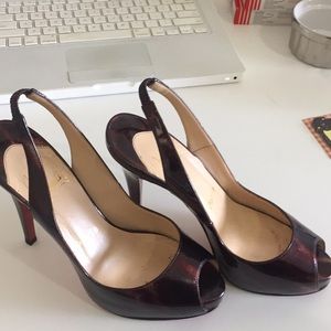 Christian Louboutin black/maroon accent slingback
